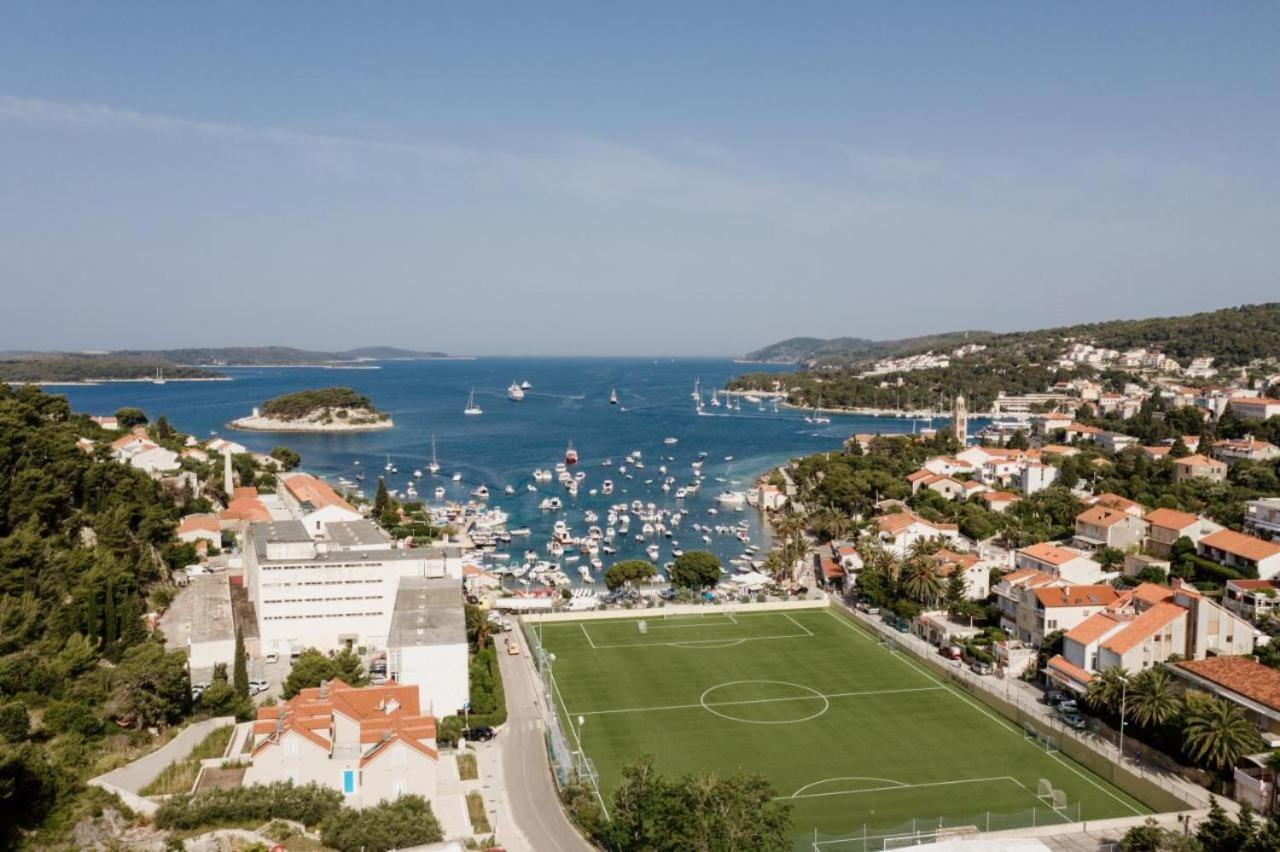Apartment Sunny Elza 2 Hvar Town Esterno foto