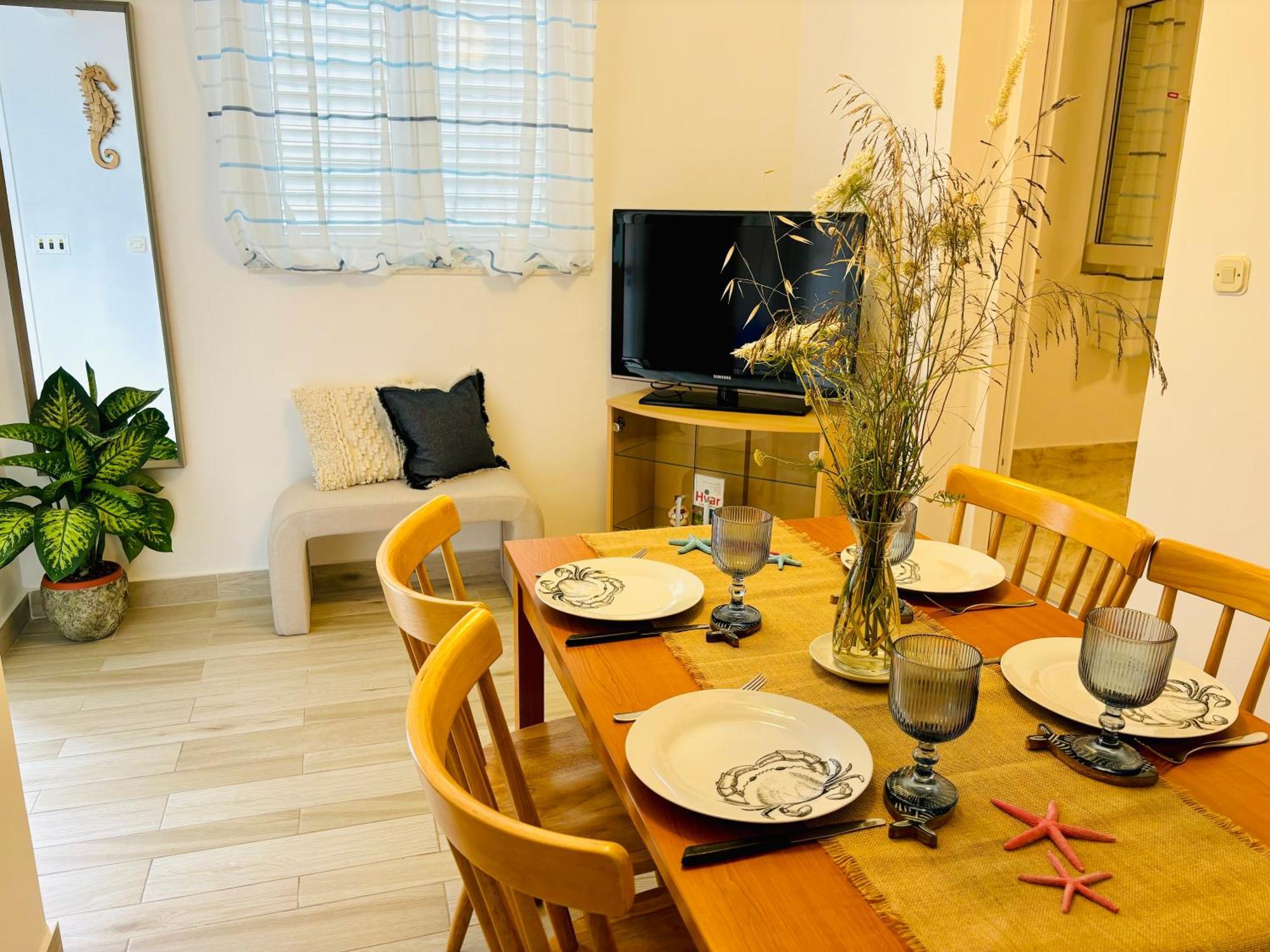Apartment Sunny Elza 2 Hvar Town Esterno foto