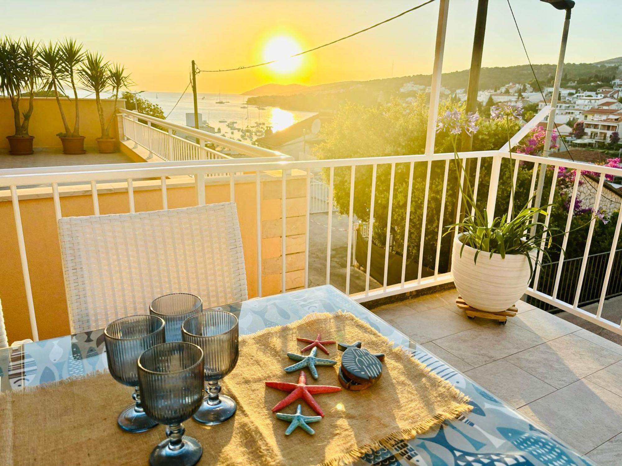 Apartment Sunny Elza 2 Hvar Town Esterno foto
