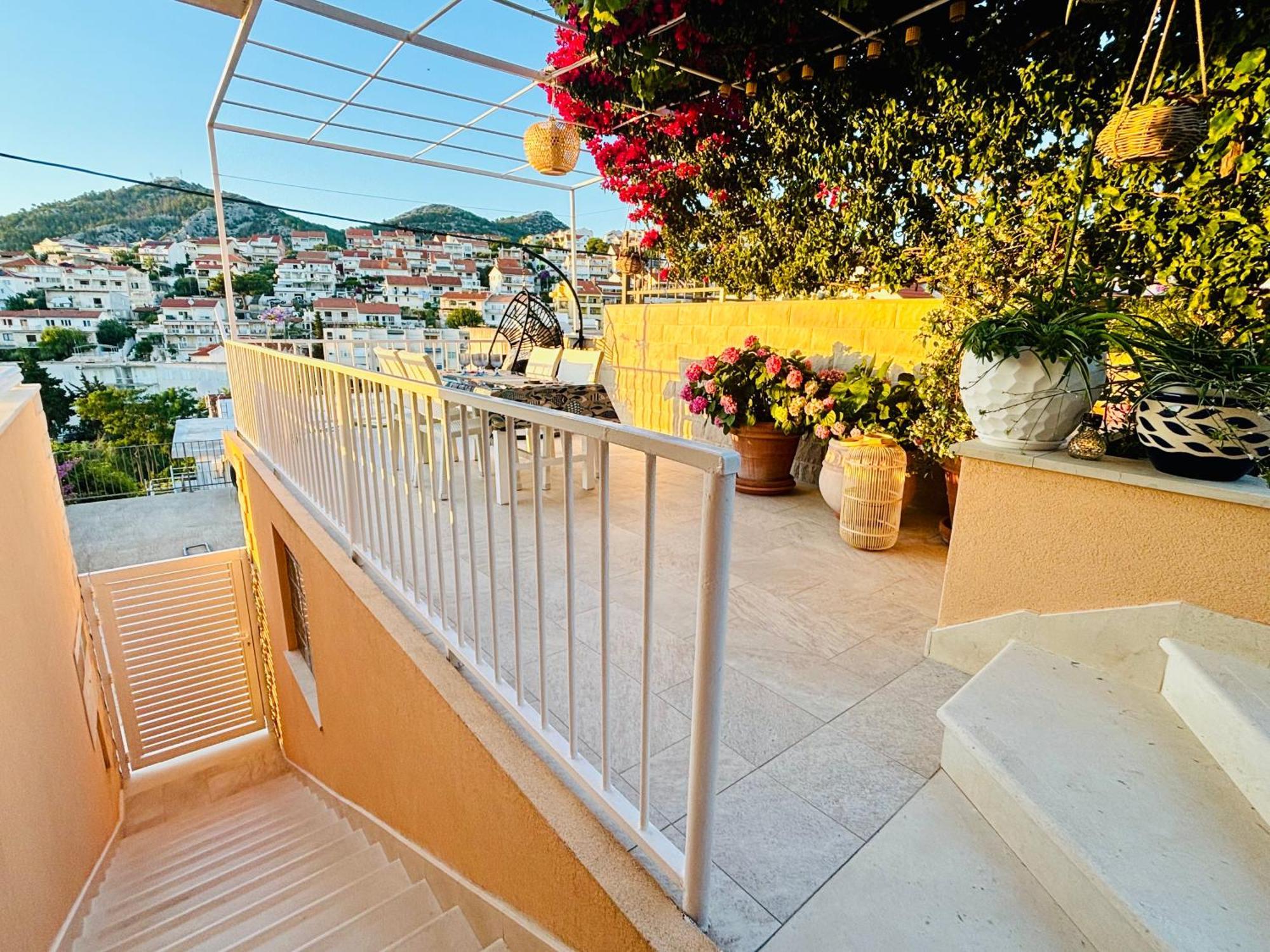 Apartment Sunny Elza 2 Hvar Town Esterno foto
